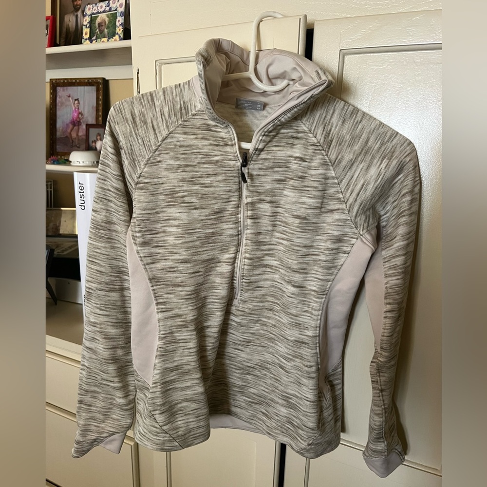 Grey Columbia half-zip fleece